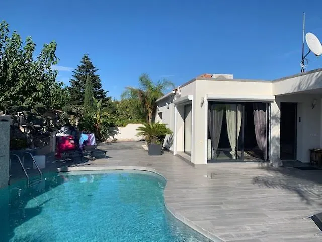 Casadelplacer Empuriabrava Villa